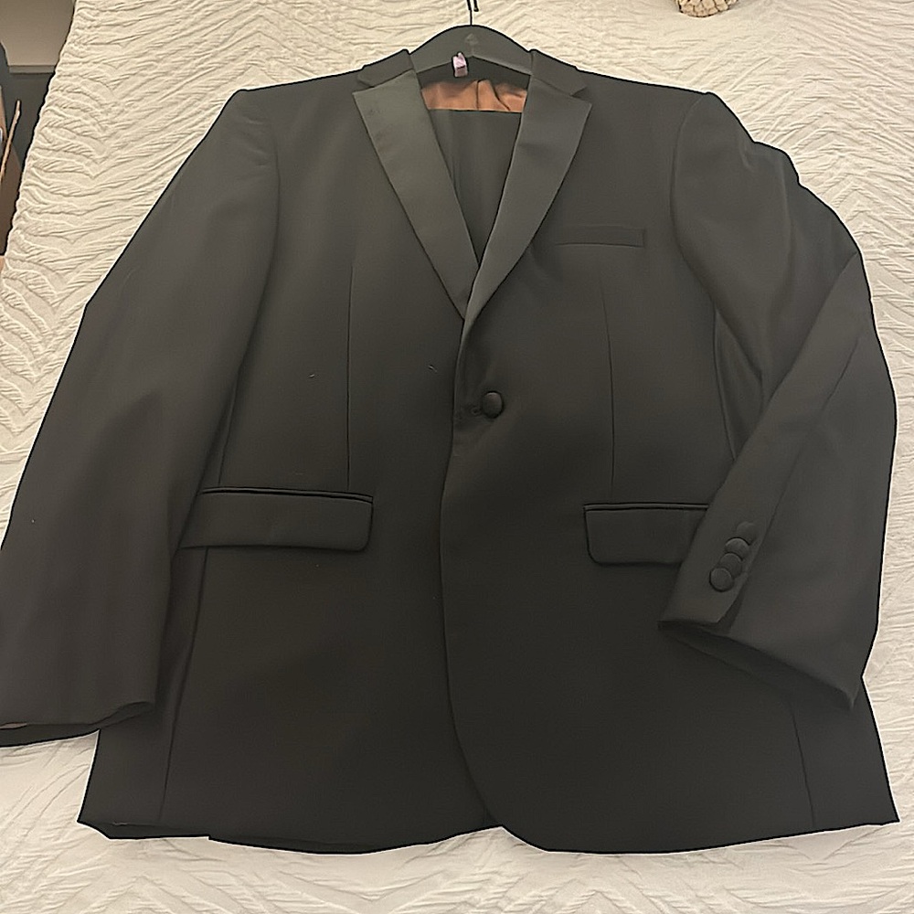 Jos.A.Bank - Classic Men’s Tuxedo - Black